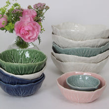 Load image into Gallery viewer, Small Cabbage Leaf Bowl - White