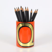 Load image into Gallery viewer, Alphabet Brush Pot - Q (Orange)
