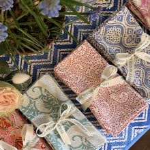 Load image into Gallery viewer, Pink Leaf Napkins - Set of 4