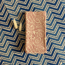 Load image into Gallery viewer, Pink Leaf Napkins - Set of 4