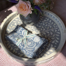 Load image into Gallery viewer, Inlay Floral Round Tray - Grey
