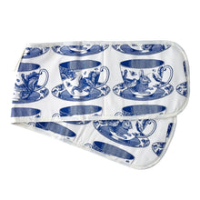 Load image into Gallery viewer, Blue and White Teacup Design Double Oven Gloves