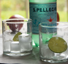 Load image into Gallery viewer, Star Etched Water Glasses