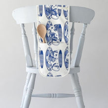 Load image into Gallery viewer, Blue and White Teacup Design Double Oven Gloves