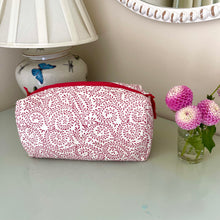 Load image into Gallery viewer, Pink Leaves Handblock Quilted Washbag