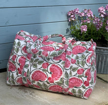 Load image into Gallery viewer, Galia - Pink &amp; Green Weekend Bag
