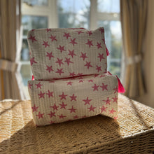 Load image into Gallery viewer, Star Handblock Quilted Washbag - Pink
